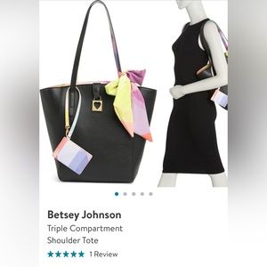 Betsey Johnson triple compartment shoulder tote. Only wore a few times;switching